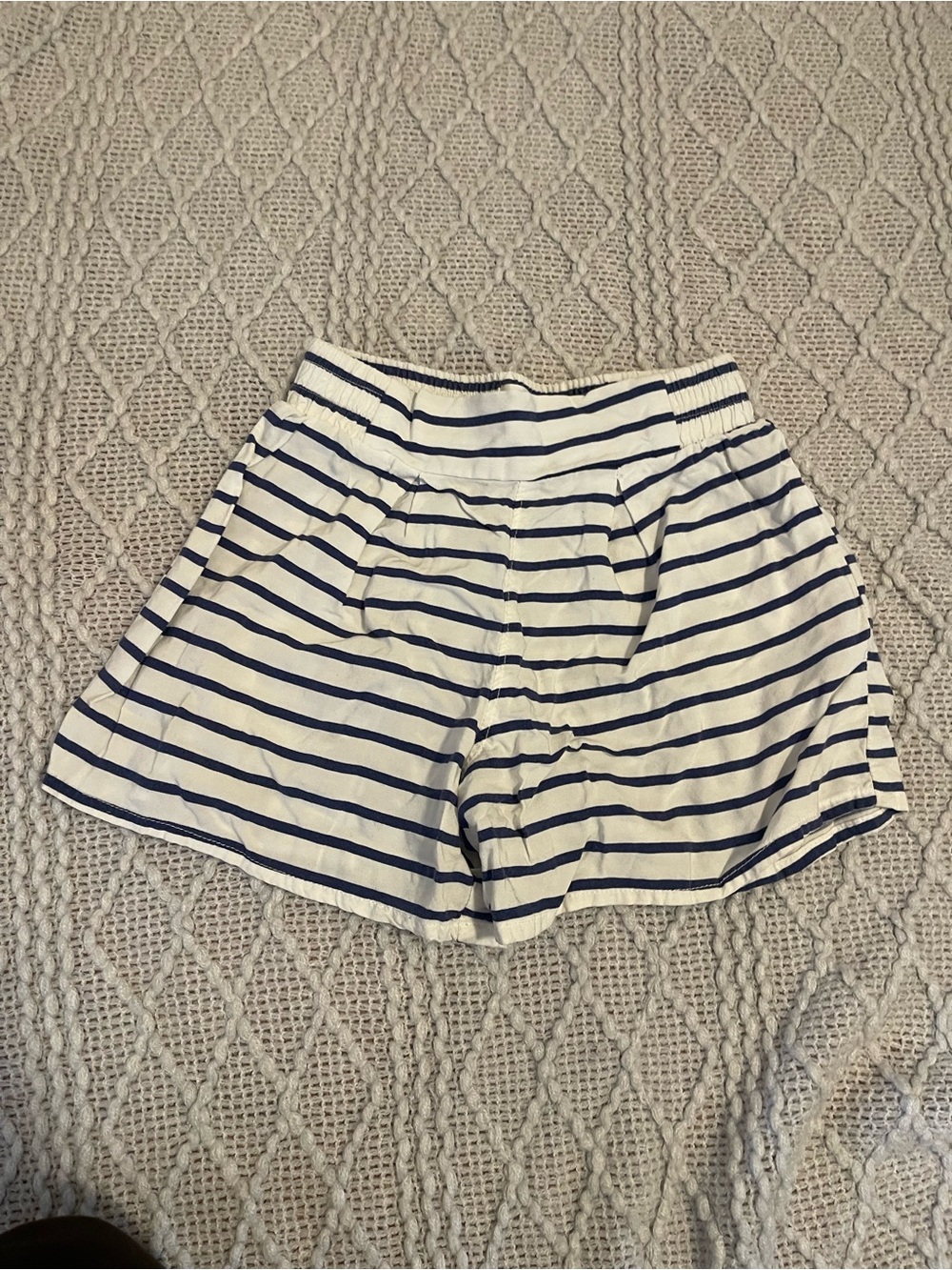 Old Navy White and Navy Striped Cotton Shorts